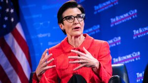 يبدأ سيتي جروب تسريح العمال كجزء من الإصلاح الشامل الذي يقوم به الرئيس التنفيذي جين فريزر