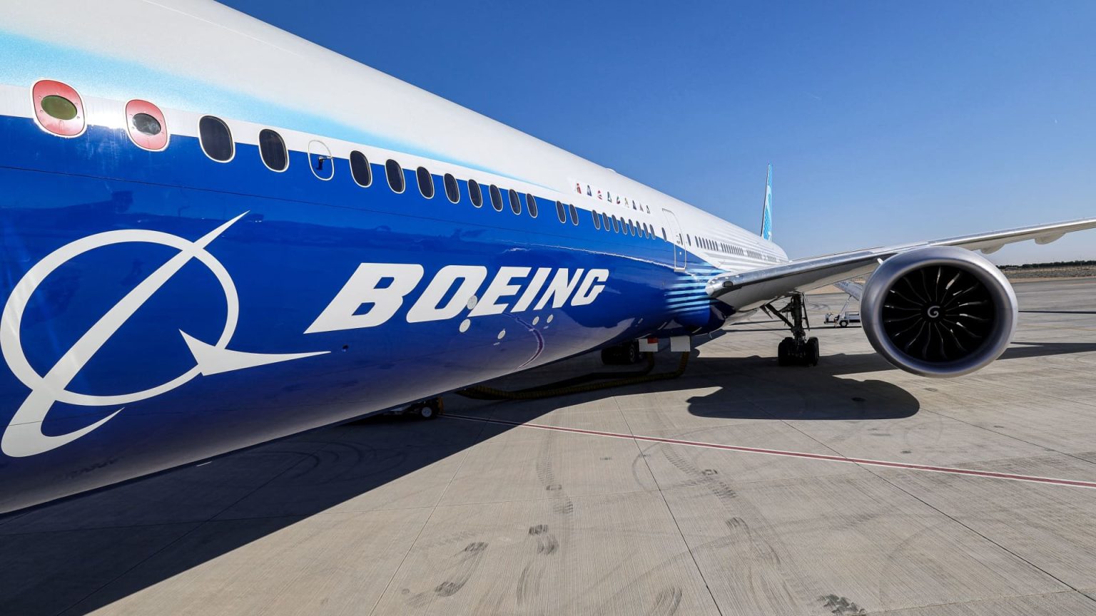 الأسهم التي تحقق أكبر تحركات ما قبل السوق: Boeing، وAfirm، وCrocs، وCarlyle Group والمزيد