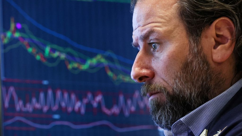 لم تتغير العقود الآجلة للأسهم كثيرًا لبدء أسبوع عطلة عيد الشكر المختصر