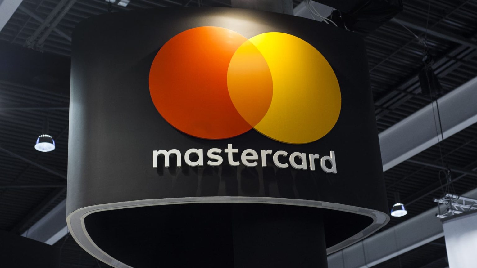 تضاعف Mastercard جهودها لاكتشاف الاحتيال في العملات المشفرة ومعالجته من خلال ربط الذكاء الاصطناعي