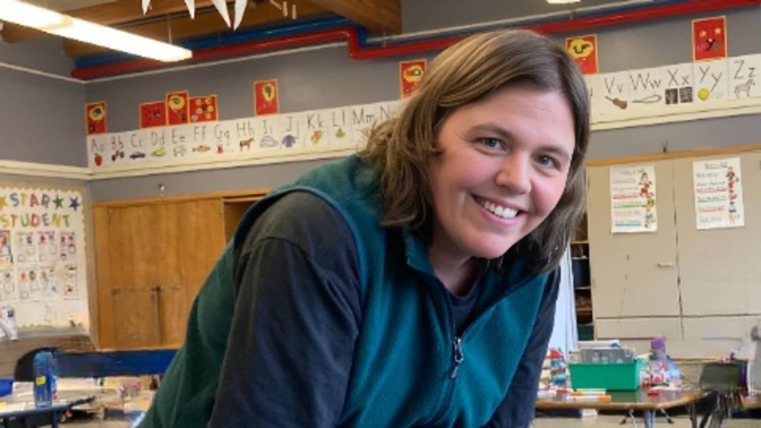 يجلب العمل الجانبي “لطاولة المطبخ” الذي يقوم به معلم يبلغ من العمر 41 عامًا 10400 دولار شهريًا: عندما لا أعمل، “لا تزال المبيعات تأتي”