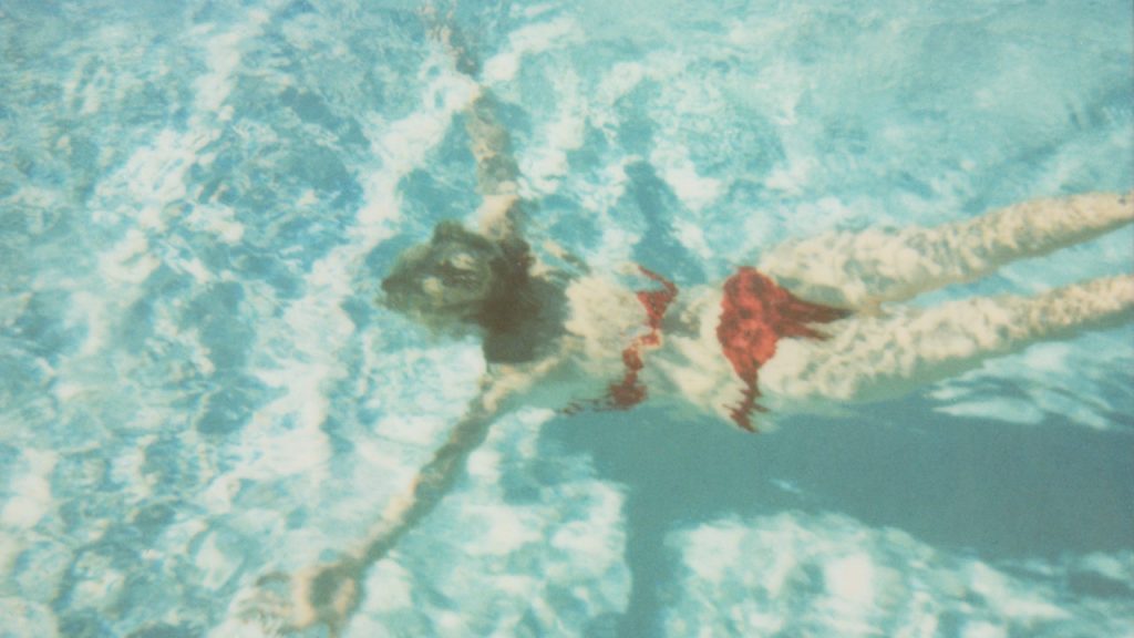 كيفية التخلص من سيقان الفراولة، وفقا لديرمز