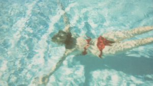 كيفية التخلص من سيقان الفراولة، وفقا لديرمز