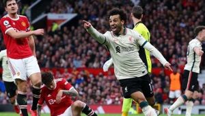 صلاح وسون.. نجوم الدوري الإنجليزي على رادار الأندية السعودية