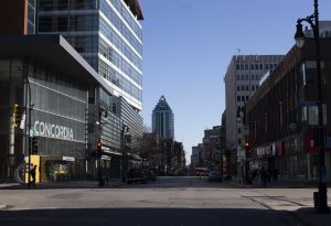 حوادث عنف بشأن الحرب بين إسرائيل وحماس في كلية كندية مرموقة تؤدي إلى اعتقال الشرطة وتحقيقاتها