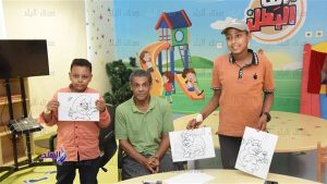 ورشة تعليمية لرسام الكاريكاتير عمرو حسن داخل مستشفي علاج سرطان الاطفال بالأقصر