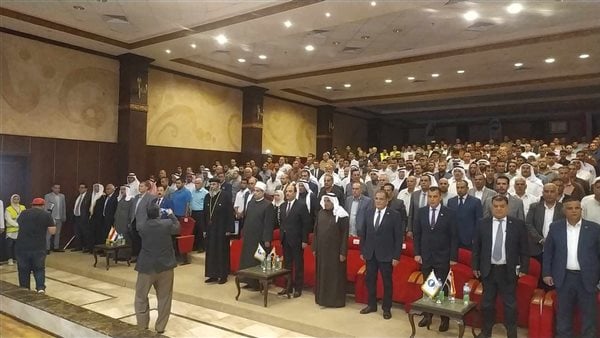 برلماني بسيناء: ندعم الرئيس السيسي لأنه لم يفرط في الأرض|شاهد