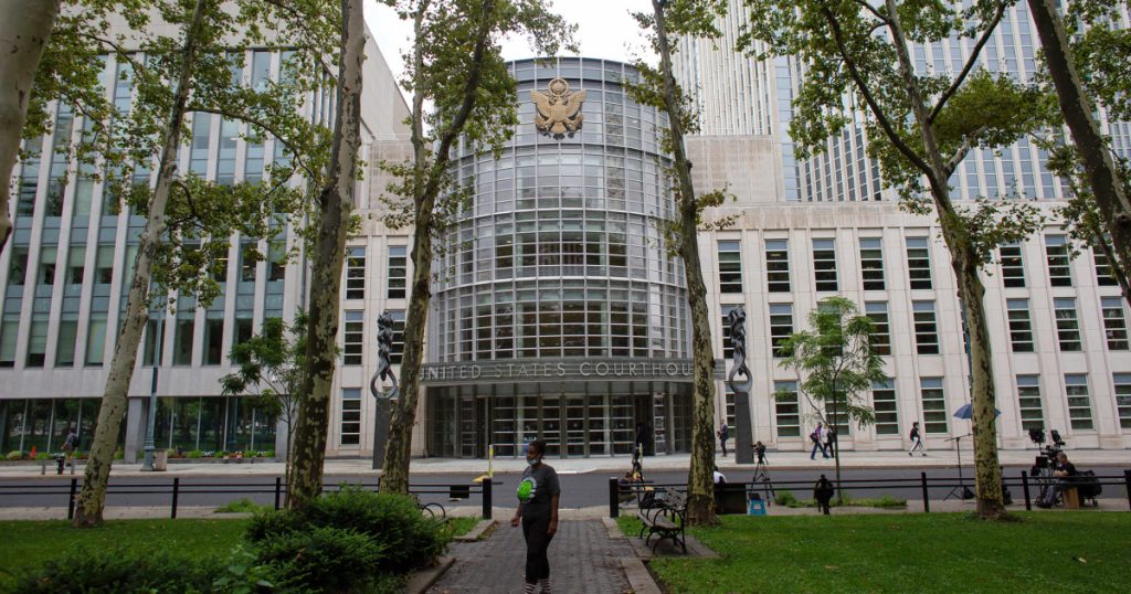 يبحث مكتب التحقيقات الفيدرالي عن الجثث التي يُقال إنها مرتبطة بالتحقيق في عائلة غامبينو