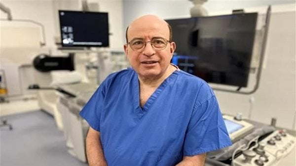 وزير الصحة يهنئ هاني عتيبة لاختياره رئيسا للكلية الملكية للأطباء بـ«جلاسكو»