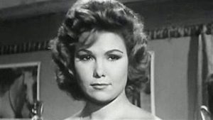 من دبلوم تطريز إلى معهد السينما.. اليوم ذكرى ميلاد برلنتي عبد الحميد