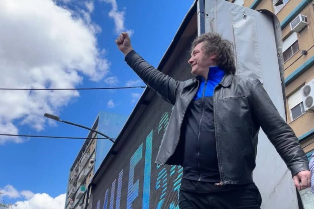 المؤيد للبيتكوين خافيير مايلي يفوز بالانتخابات الرئاسية في الأرجنتين