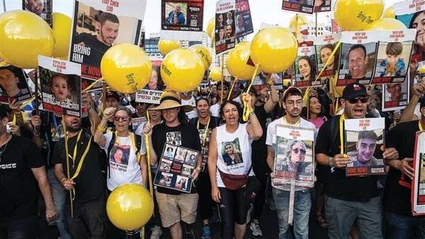 يديعوت أحرونوت: إسرائيل كلها أسيرة حاليا في قطاع غزة