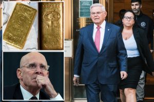 Gold Bars Bobs: واجه محامي مينينديز الجديد مشكلة بسبب الدفع بالسبائك