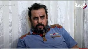 نجار يستغيث: زوجتي وعيالي خدوا بيتي بعد ما كتبته باسمها وروموني في الشارع