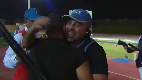 وزير الرياضة يهنئ عبد العزيز محيلبة بالذهبية التاريخية في كأس العالم للرماية بقطر