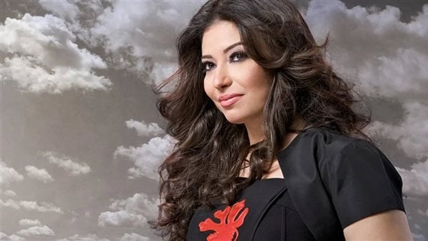 أمي الغالية.. غادة رجب تحتفل بعيد ميلاد ميرفت أمين| فيديو