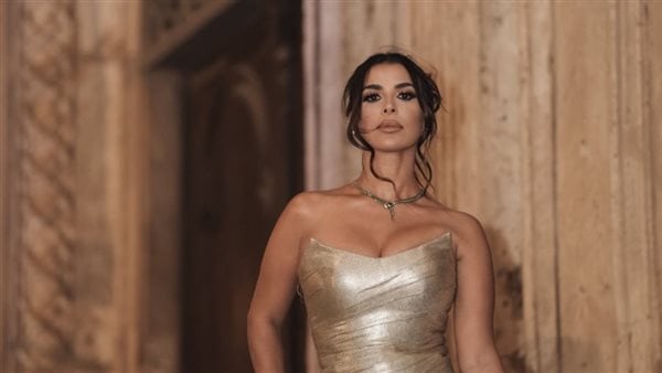 نورهان منصور تبهر المتابعين بإطلالة جذابة