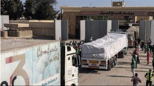 الهلال الأحمر الفلسطيني: 7 شاحنات وقود عبرت معبر رفح إلى قطاع غزة