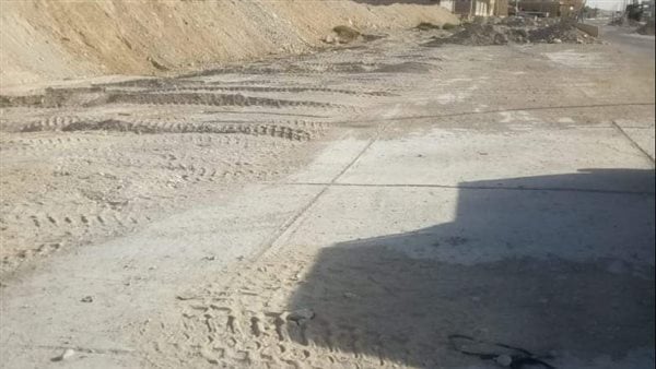 إقامة سدود ترابية لحماية المواطنين من السيول بـ الحسنة في شمال سيناء