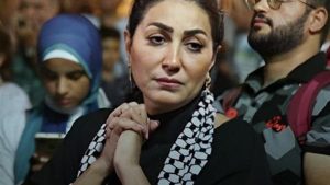 القلب الطيب.. وفاء عامر تنعي طارق عبد العزيز بكلمات مؤثرة