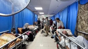 الهلال الأحمر الفلسطيني: نعمل على إخلاء المستشفيات المتوقفة في غزة