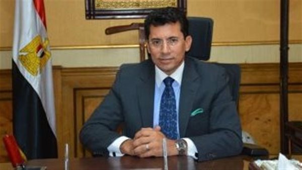 وزير الرياضة: فخور بأبطال الاسكواش لاحتفاظهم بصدارة التصنيف العالمي للعبة
