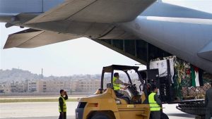 45 طنا .. الأردن ترسل طائرة مساعدات إلى غزة