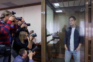 محكمة روسية تمدد احتجاز مراسل صحيفة وول ستريت جورنال غيرشكوفيتش حتى نهاية يناير