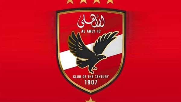 المدير الرياضي لـ سيراميكا كليوباترا يكشف موقف القندوسي من العودة للأهلي