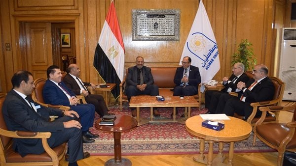 رئيس جامعة حلوان يستقبل وفدًا ليبيًا لبحث سبل التعاون المشترك