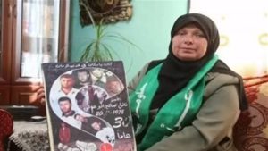 حنان البرغوثي : شقيقي نائل أسير في سجون الاحتلال منذ 44 عاما|فيديو