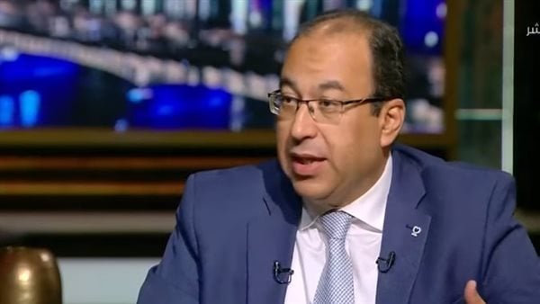 علاقة الكولستيرول بأمراض القلب وخطورته..استشاري أمراض القلب يوضح