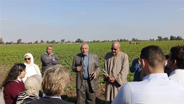 وكيل زراعة الغربية يستقبل وفد من أعضاء الزراعة التعاقدية بالبنك الدولى