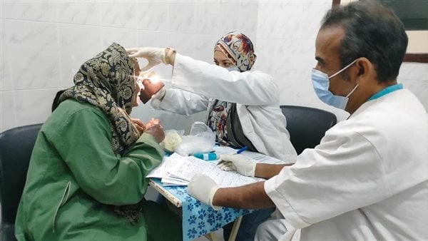 صحة المنيا تقدم الخدمات العلاجية لـ 14 ألف مواطن في 8 قوافل طبية بالمجان