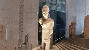 الدرج العظيم.. استمتع في جولة بين أسرار الملوك.. فيديو