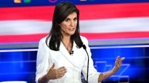 تدعو هيلي إلى التحقق من الاسم على وسائل التواصل الاجتماعي، مما أثار معارضة من المنافسين في الحزب الجمهوري