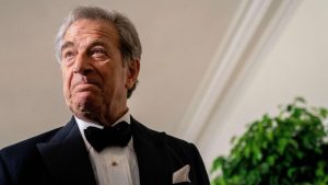 يشرح بول بيلوسي تفاصيل الهجوم والتعافي الشاق أثناء وقوفه في محاكمة DePape الفيدرالية