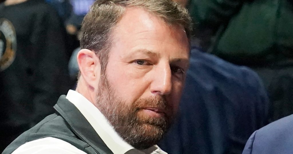 لقاء جو بايدن مع شي جين بينغ ومواجهة ماركواين مولين في مجلس الشيوخ: Morning Rundown