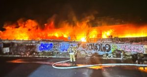 لن يلزم هدم امتداد الطريق السريع I-10 في لوس أنجلوس الذي تضرر بسبب الحريق