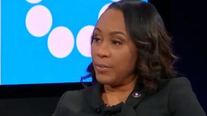 مقاطعة فولتون DA فاني ويليس: قد لا تنتهي محاكمة ترامب حتى عام 2025