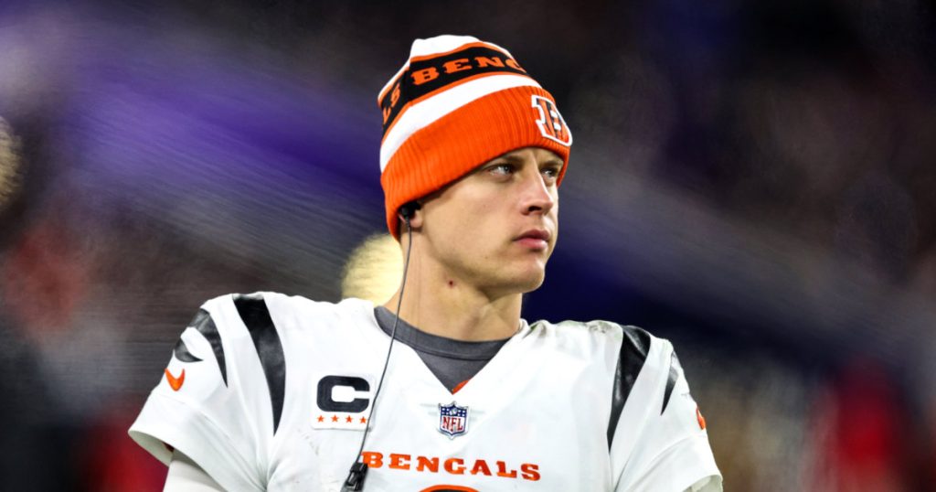 تم أداء فريق Bengals QB Joe Burrow لهذا الموسم بإصابة في معصمه