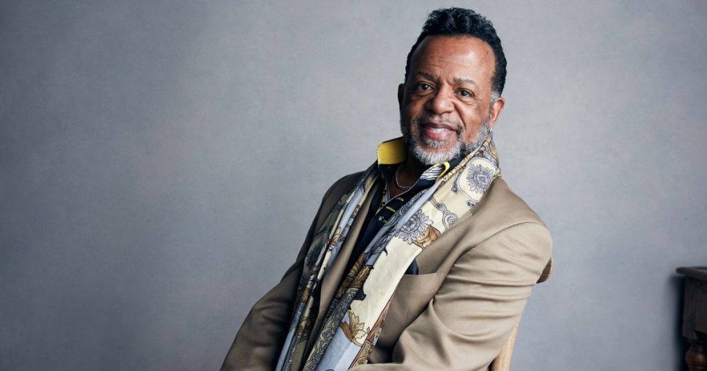 توفي كارلتون بيرسون، مؤسس الكنيسة الكبرى المؤثر الذي رفض فكرة الجحيم، عن عمر يناهز 70 عامًا