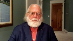 استمع إلى توقعات محامي البيت الأبيض السابق بشأن ما إذا كان ترامب سيتحدى أمر حظر النشر