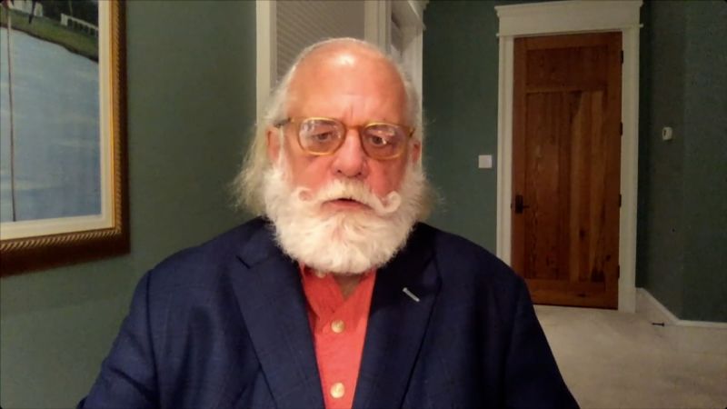 استمع إلى توقعات محامي البيت الأبيض السابق بشأن ما إذا كان ترامب سيتحدى أمر حظر النشر