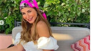 بملابس الهلال الأحمر.. ملك قورة داعمة للقضية الفلسطينية