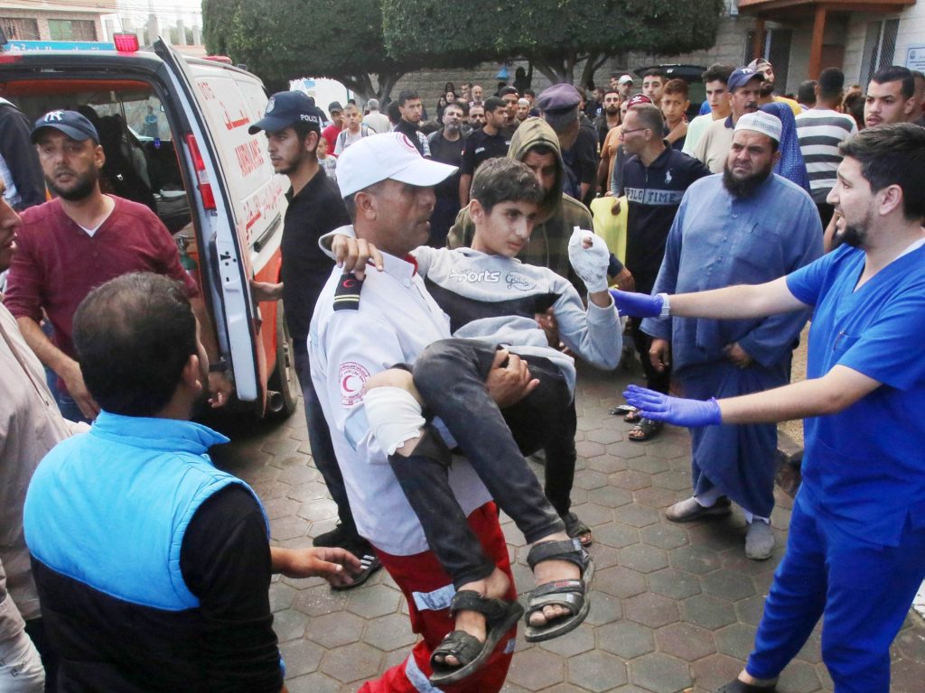 أكثر من 11500 شهيد بغزة ولا مواد تخدير بمستشفى المعمداني