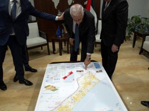 بوريل يقترح تولي السلطة الفلسطينية إدارة غزة بعد الحرب