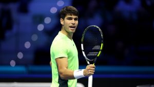 كارلوس الكاراز “أبطأ قليلاً” وليس لديه “نفس الثقة” كما كان من قبل يقول دانييل ميدفيديف في نهائيات اتحاد لاعبي التنس المحترفين