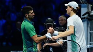 نهائيات اتحاد لاعبي التنس المحترفين: يانيك سينر “الشجاع والذكي” يحظى بإشادة من نوفاك ديوكوفيتش المهزوم لأدائه “الشجاع”