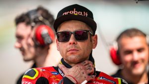 حصل بطل WorldSBK ألفارو باوتيستا على تشخيص ضغط أعصاب عنق الرحم ولكن “الجراحة غير مخطط لها”